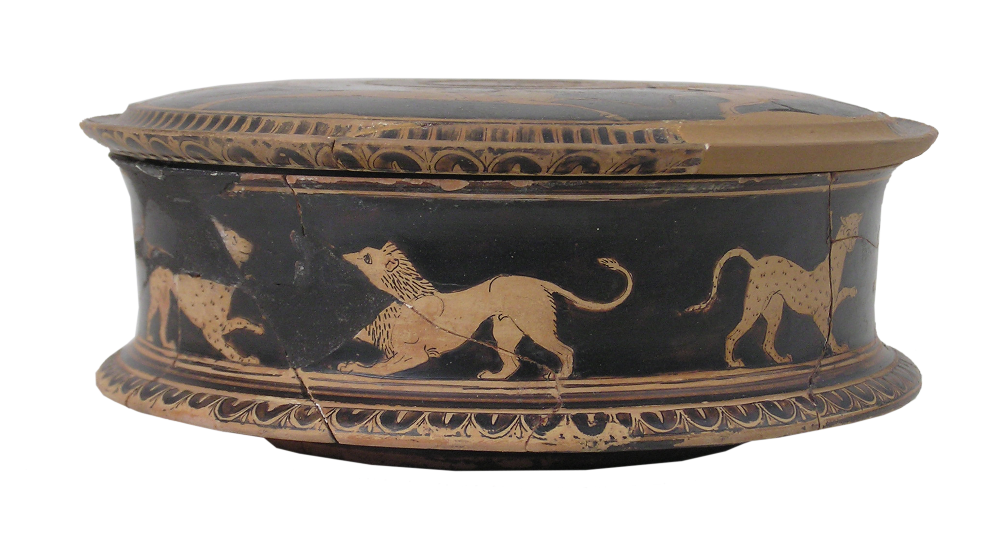 Attic red-figure lidded pyxis