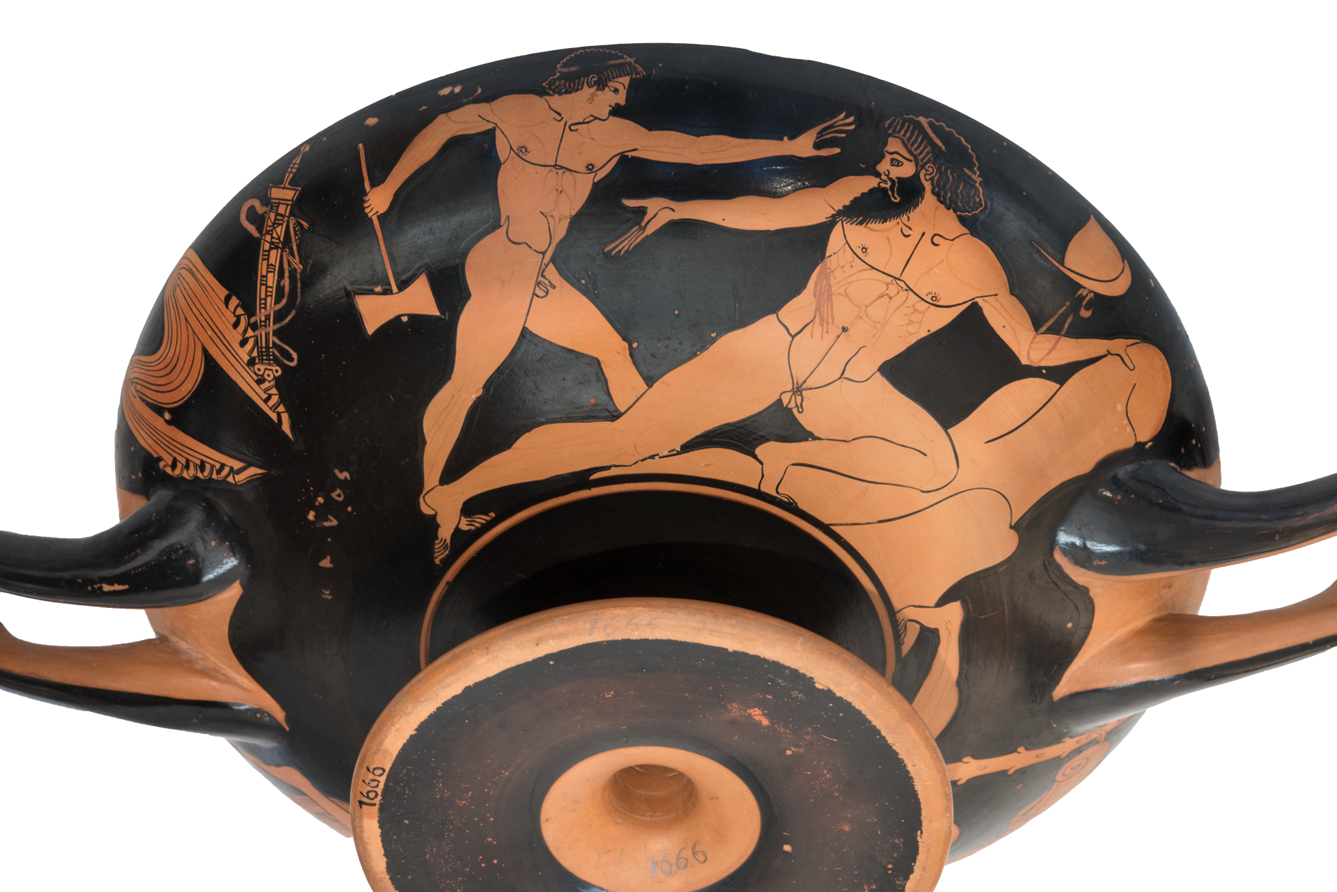 Attic red-figure cup depicting Heracles against Antaios