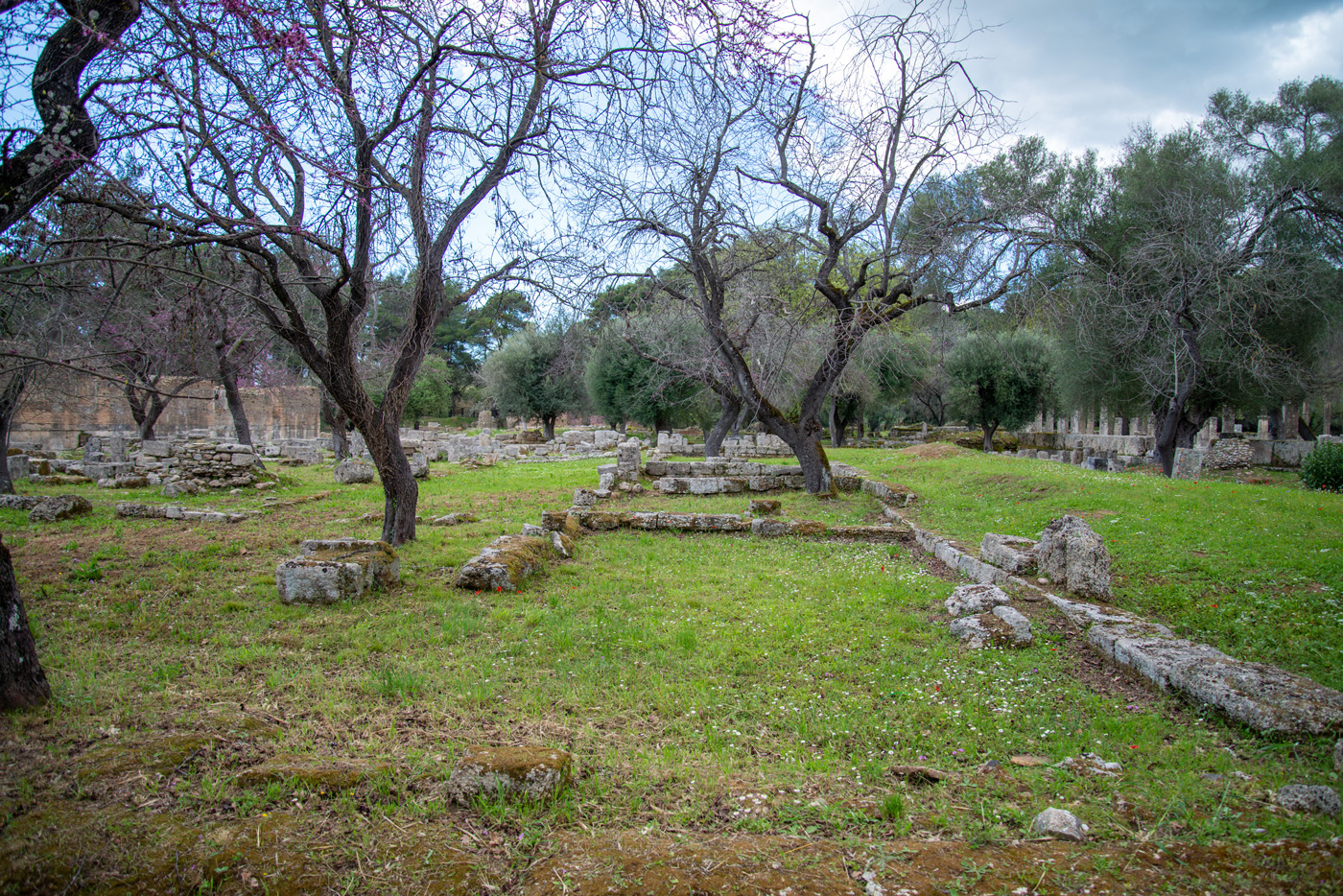 Άποψη του μνημείου (από Α)