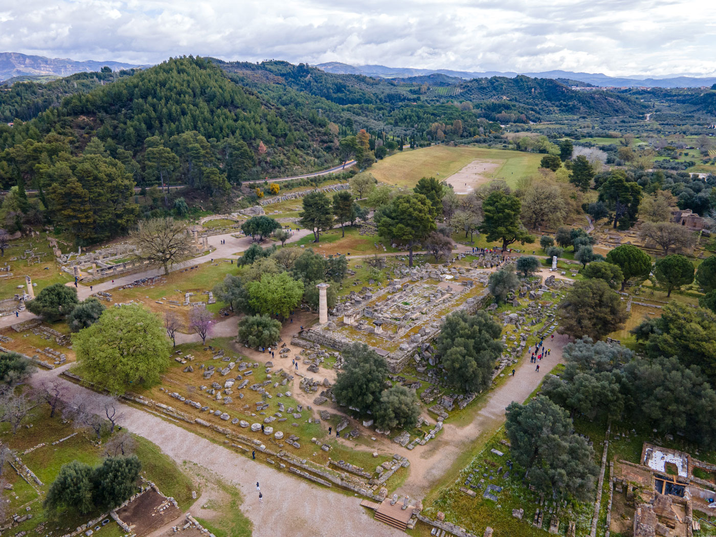 Le temple de Zeus, vue aérienne (depuis le sud-ouest)