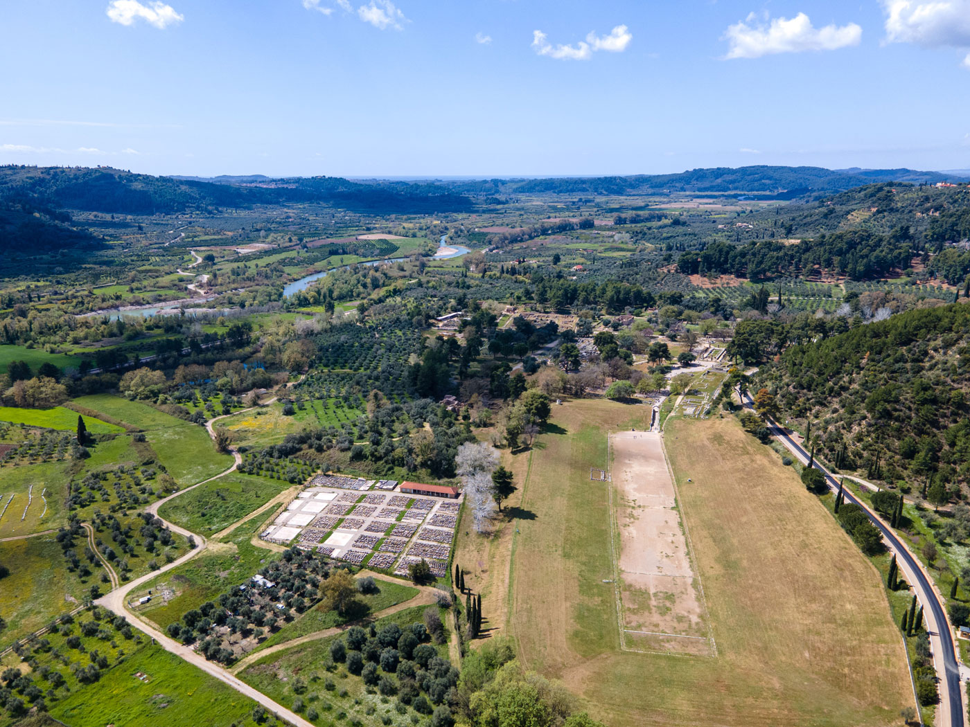 Vue aérienne (depuis l’est)